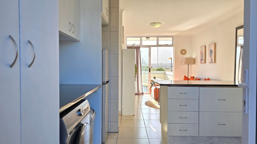 To Let 2 Bedroom Property for Rent in Muizenberg Western Cape